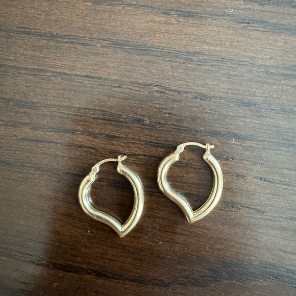 Vintage Jewelry - Gold Hoop or teardrop Earrings